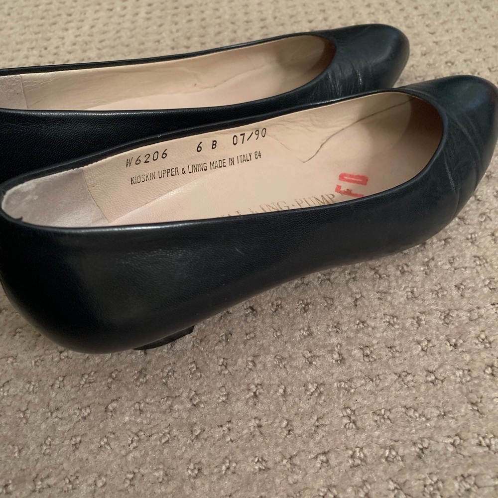 Vintage The Walking Pump by Rockport